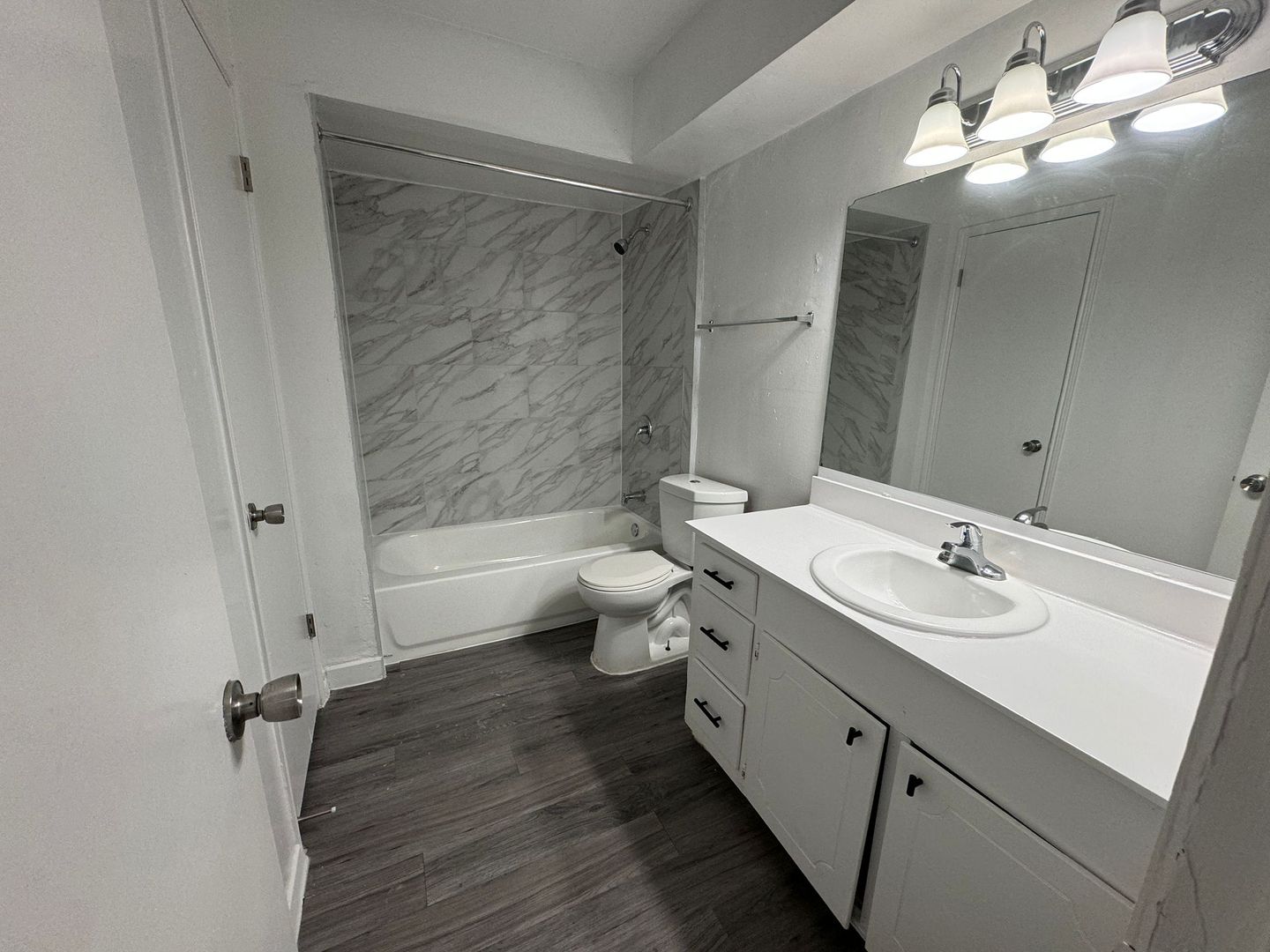 Southern Garden Apartments 11 of 12