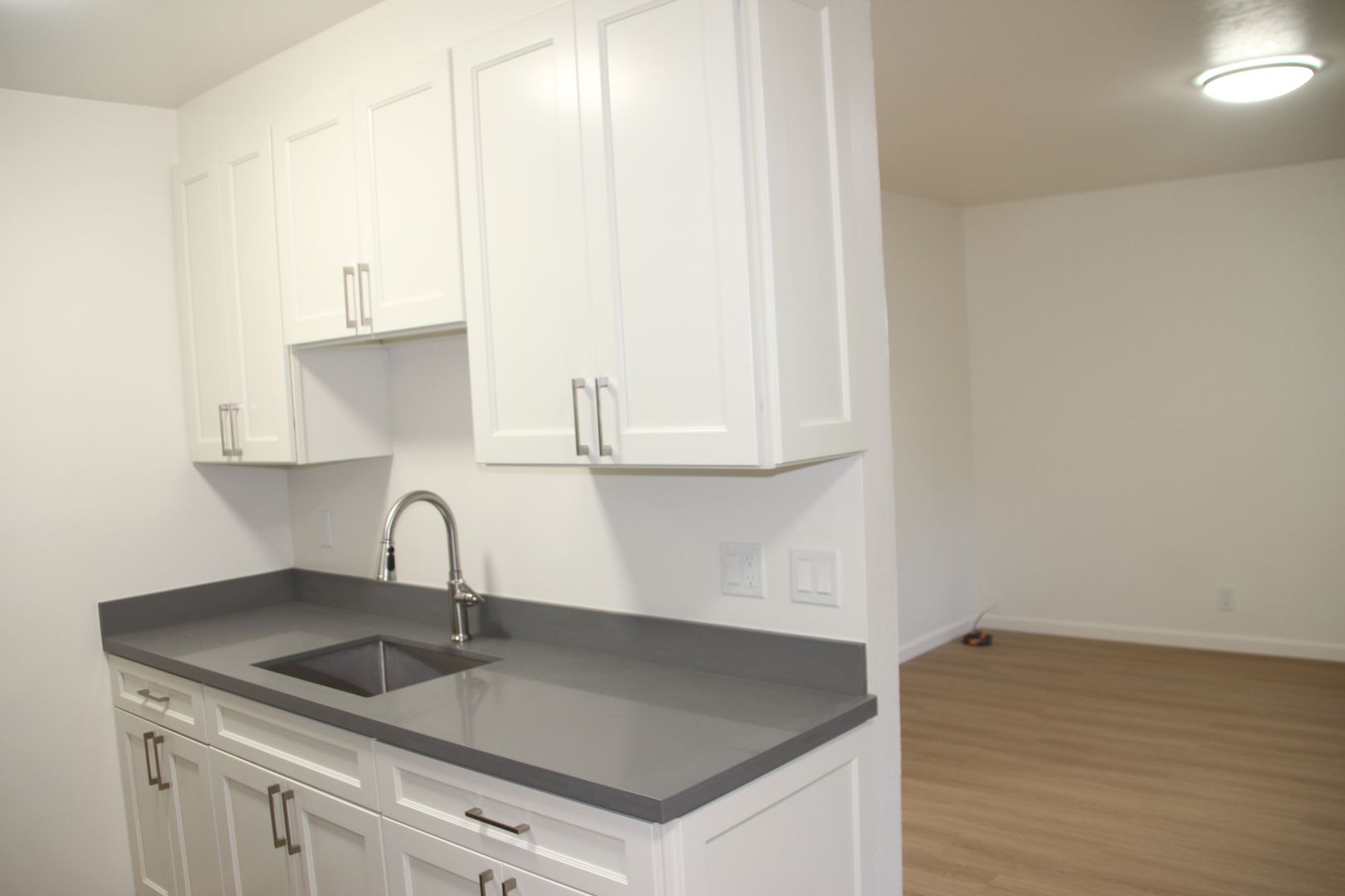 El Sobrante Apartment: 4840 San Pablo Dam Road