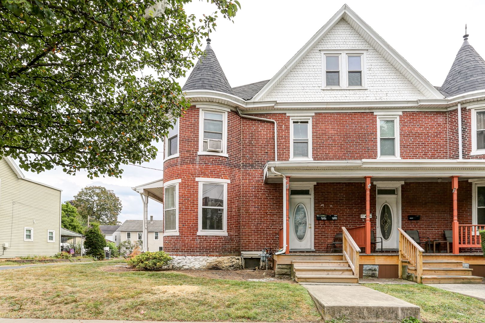 Lemoyne Apartment: 404-406 Hummel Avenue