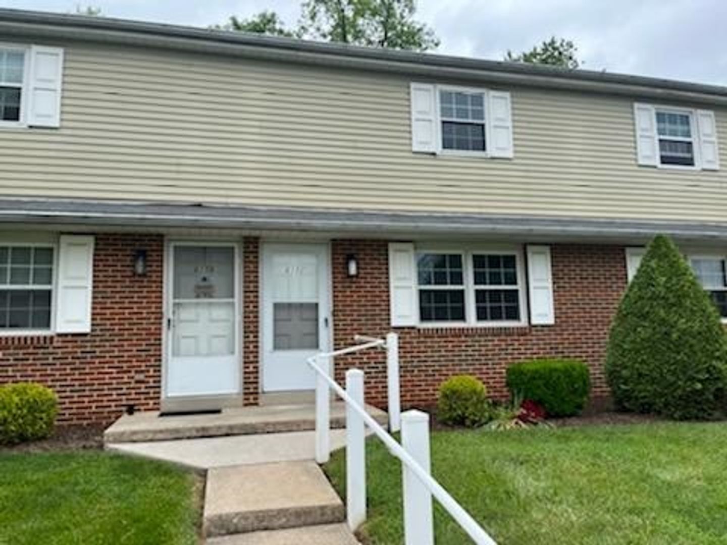 Camp Hill Apartment: 615 Mallard Road