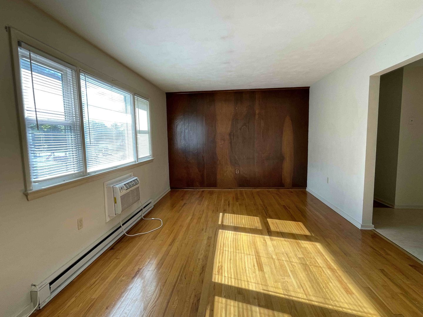Camp Hill Apartment: 5 Commercial Dr