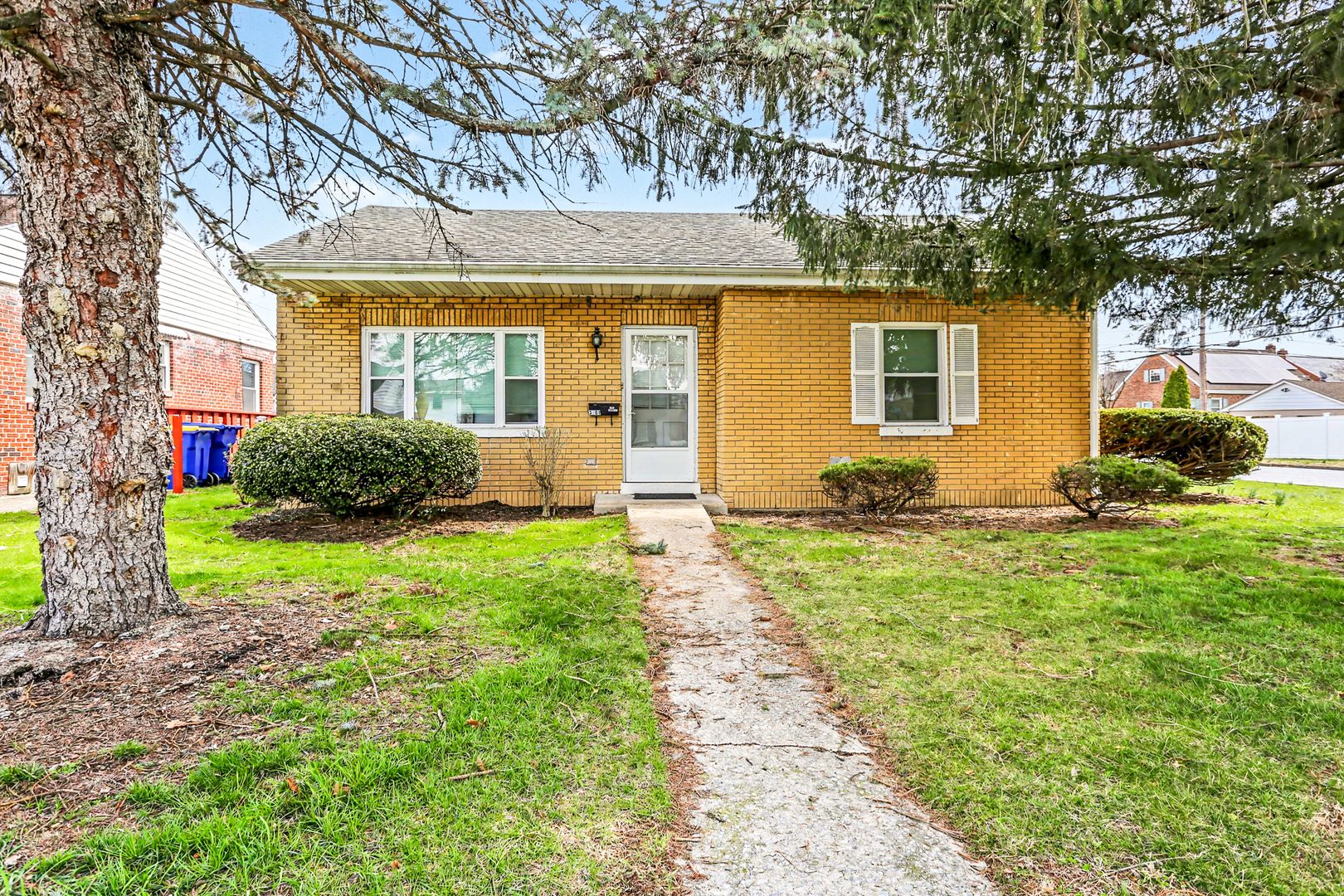 Harrisburg House: 3901 Kingsley Drive