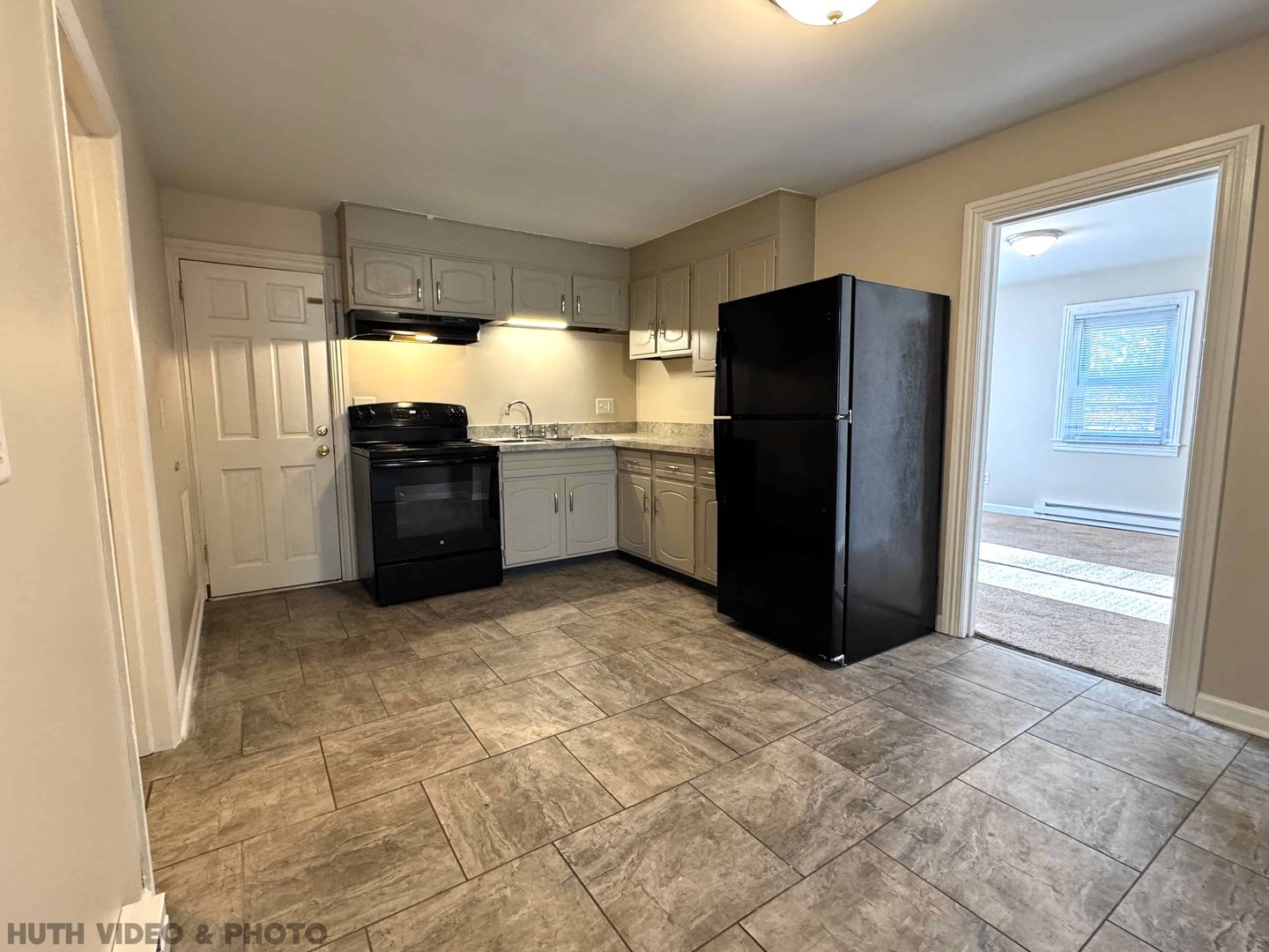 New Cumberland Apartment: 411 Geary Ave