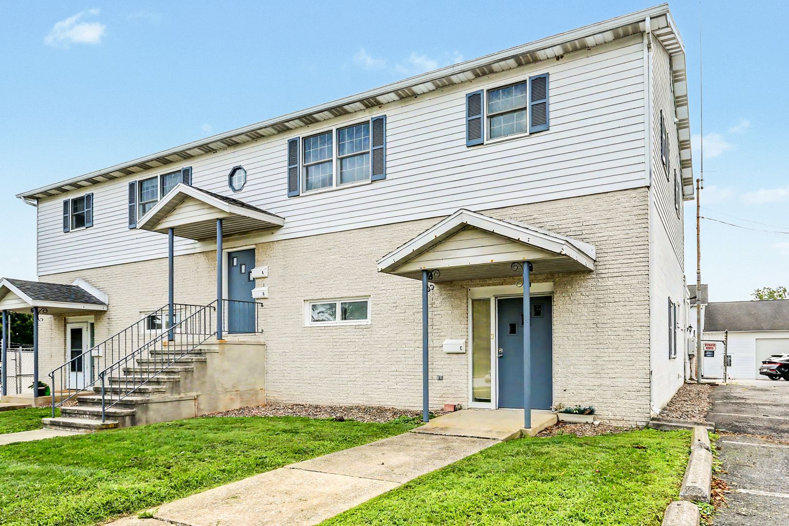 Lemoyne Apartment: 98 Herman Ave