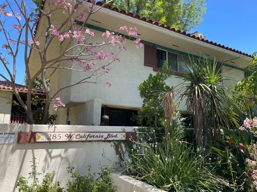 Spacious 2 bedroom 2 bath apartment. Lots of closet space. – photo 1