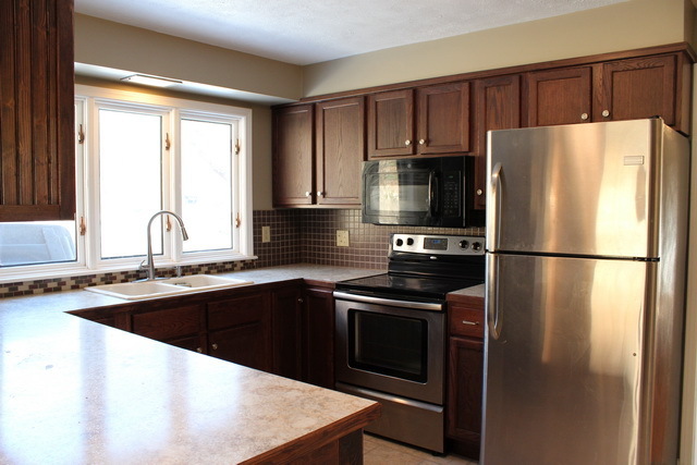 Manhattan House: 1101 Vail Circle