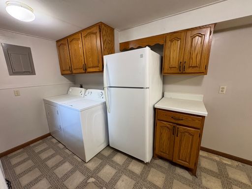 Listing photo thumbnail