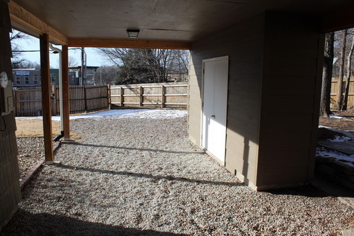 Listing photo thumbnail