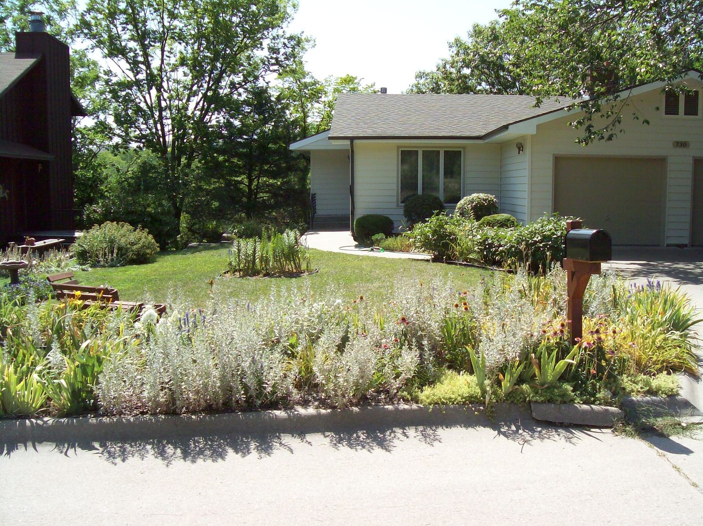 Manhattan House: 730 Ridgewood A