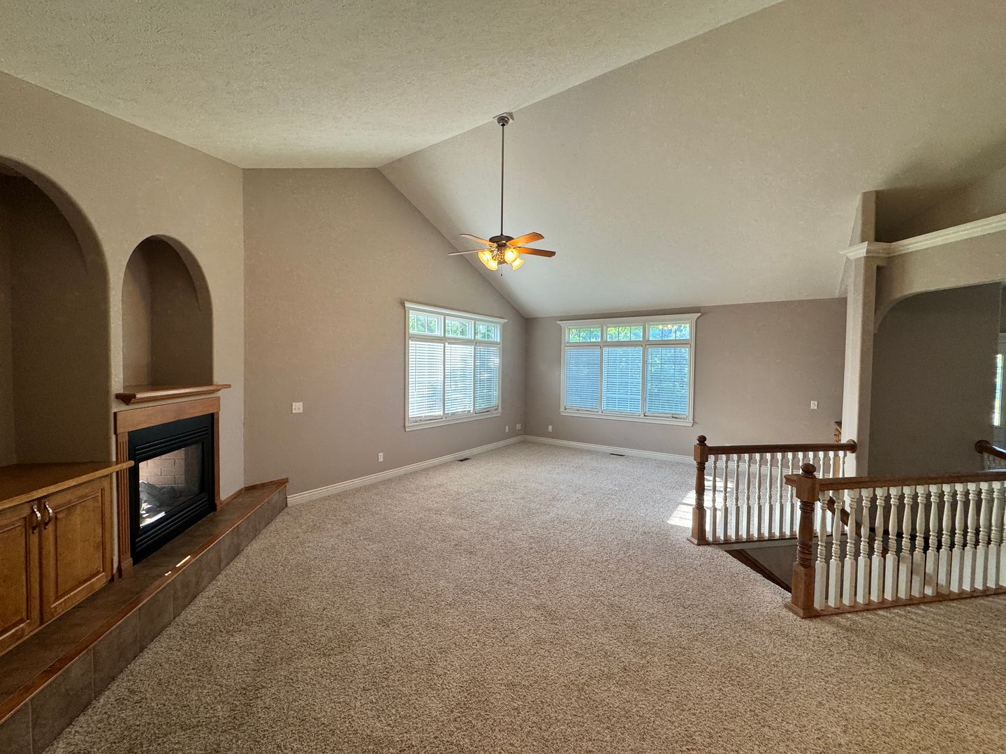 Manhattan House: 1616 Mulligan Place