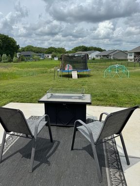 Listing photo thumbnail