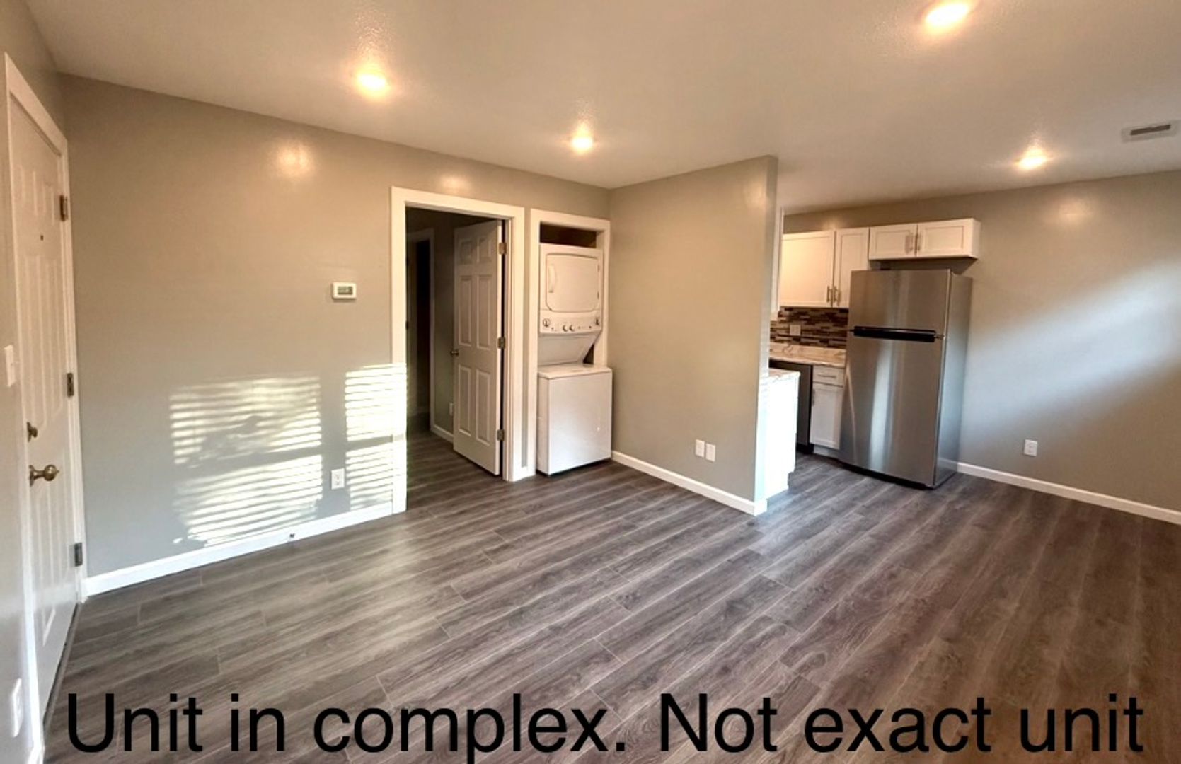 Manhattan House: 201 N 9th St #1