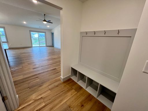Listing photo thumbnail