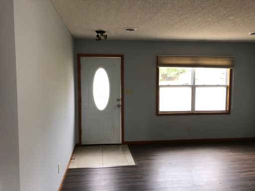Listing photo thumbnail