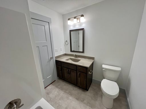 Listing photo thumbnail