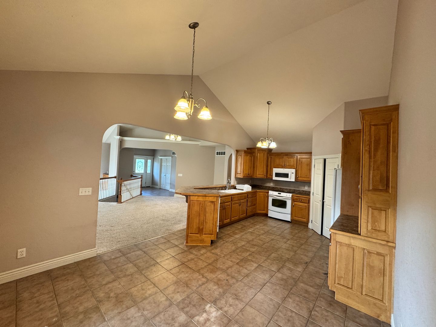 Manhattan House: 1704 Mulligan Place