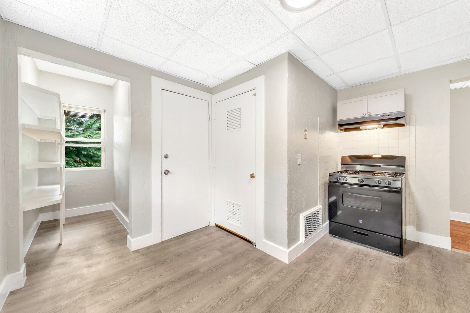 Photos of apartment on Almont St.,Boston MA 02126