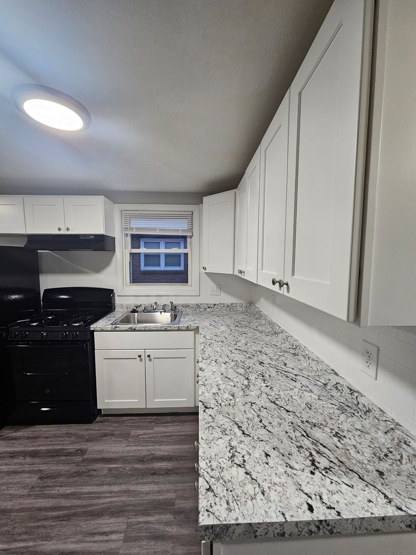 Hyde Park Apartment: 5 River Street Terrace