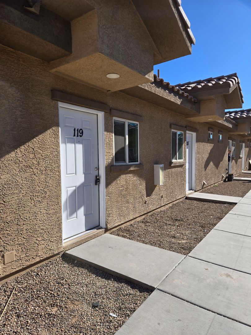 Las Vegas Apartment: 3979 E Owens Avenue