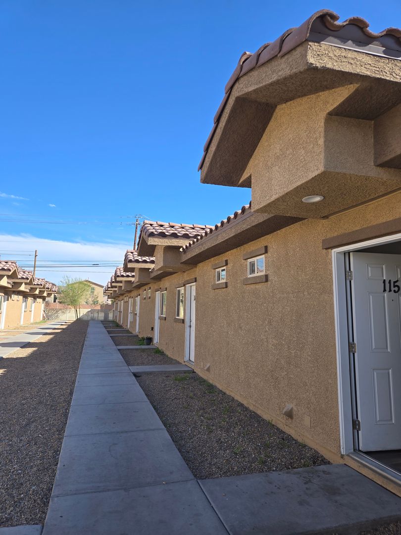 Las Vegas Apartment: 3979 E Owens Avenue