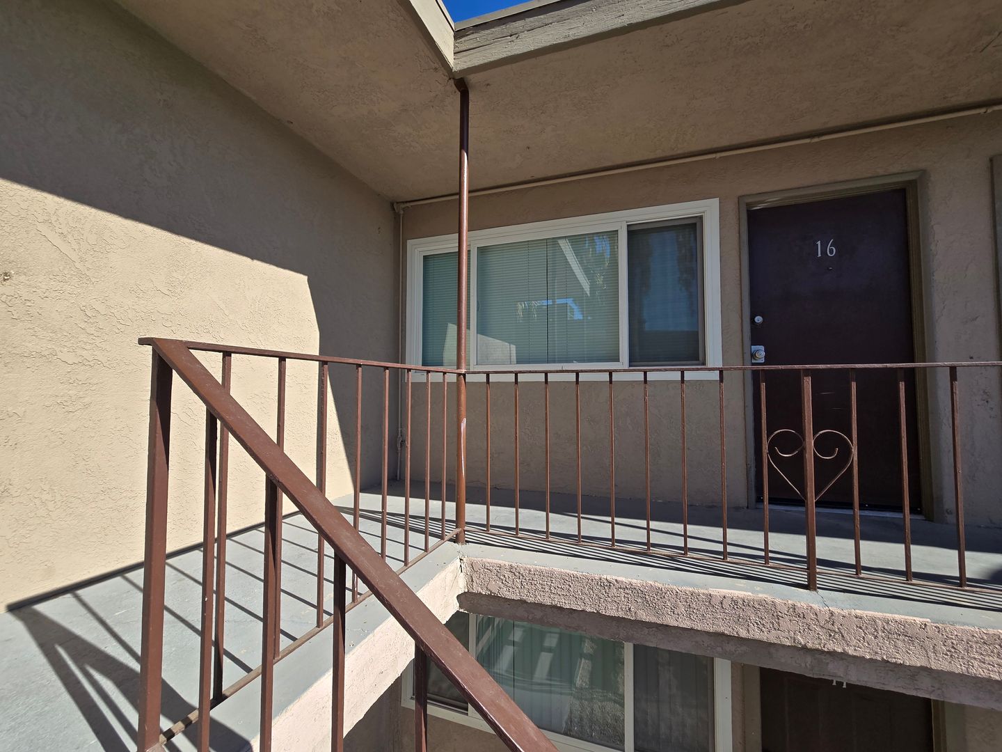 Las Vegas Apartment: 2100 -2104 E SUNRISE AVE
