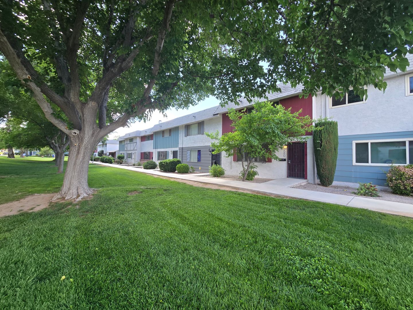 Las Vegas House: 560 Greenbriar Townhouse Way