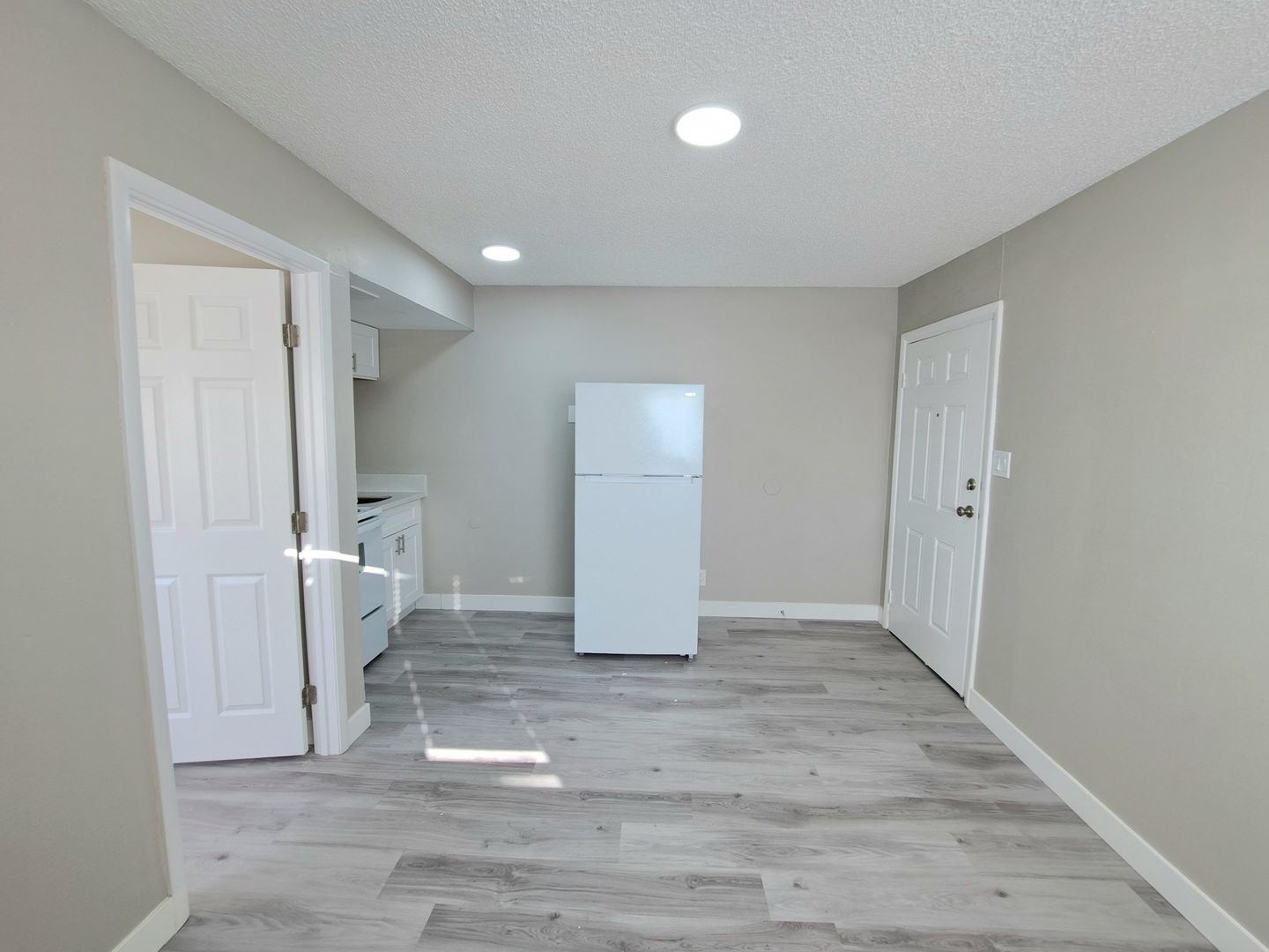 Las Vegas Apartment: 110 E Bonanza Road