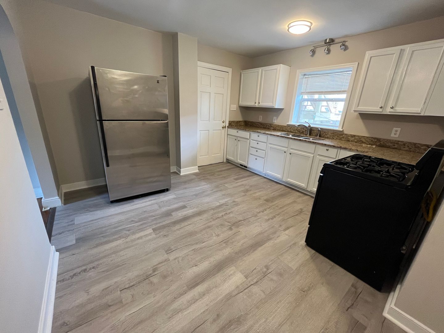 Richmond Apartment: 3406 Cutshaw Ave