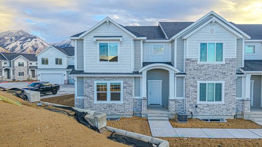 Stunning End Unit Townhome in the Juniper Ridge Subdivision Spanish Fork