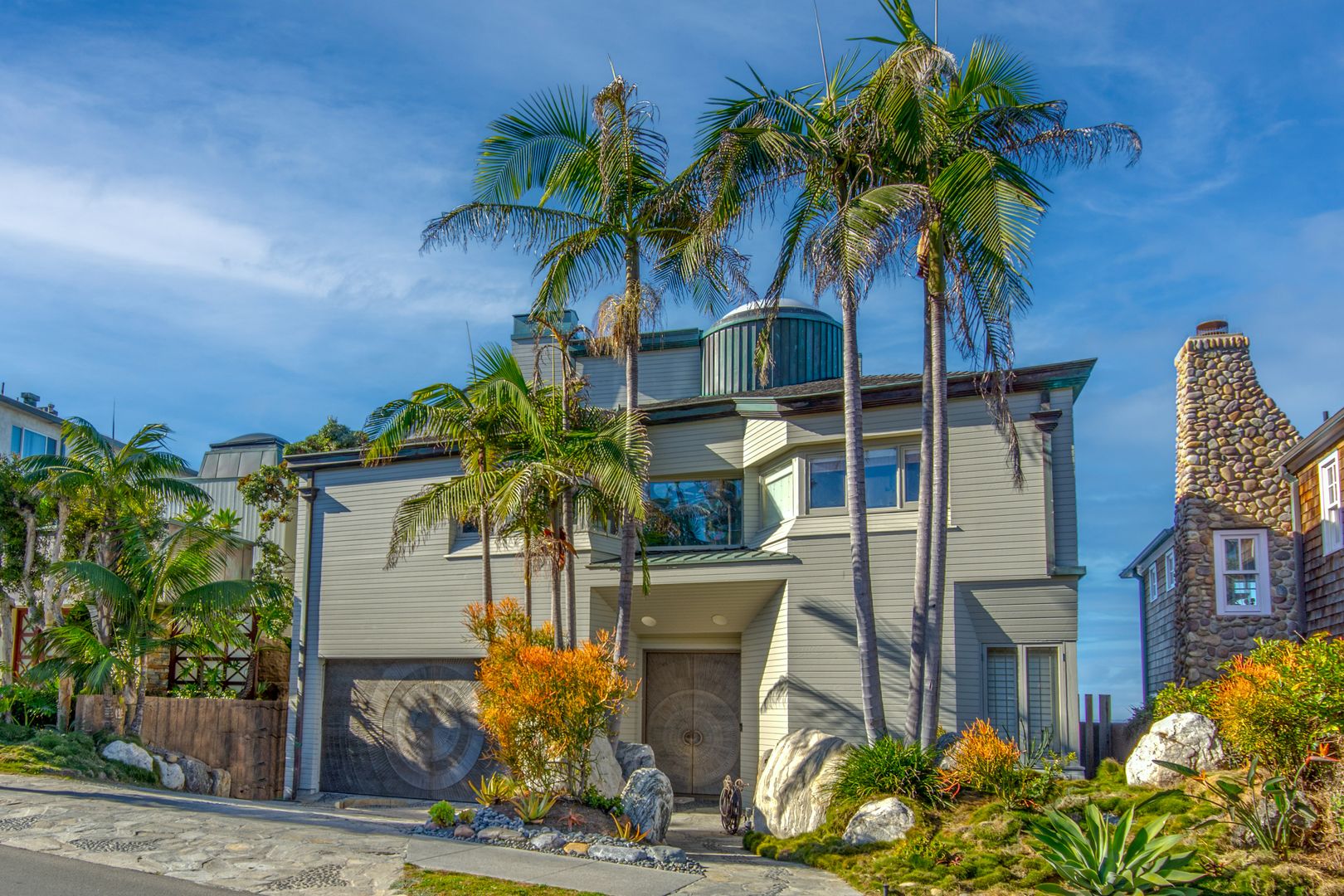 La Jolla House: 258 Coast Blvd.