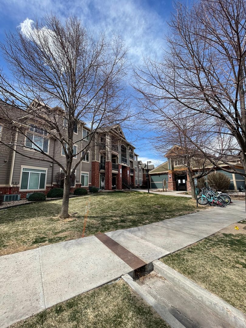 Fort Collins House: 2133 Krisron Road E205