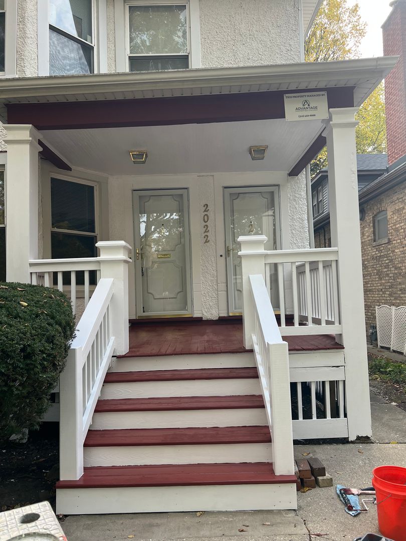 Evanston Apartment: 2022 Colfax St.