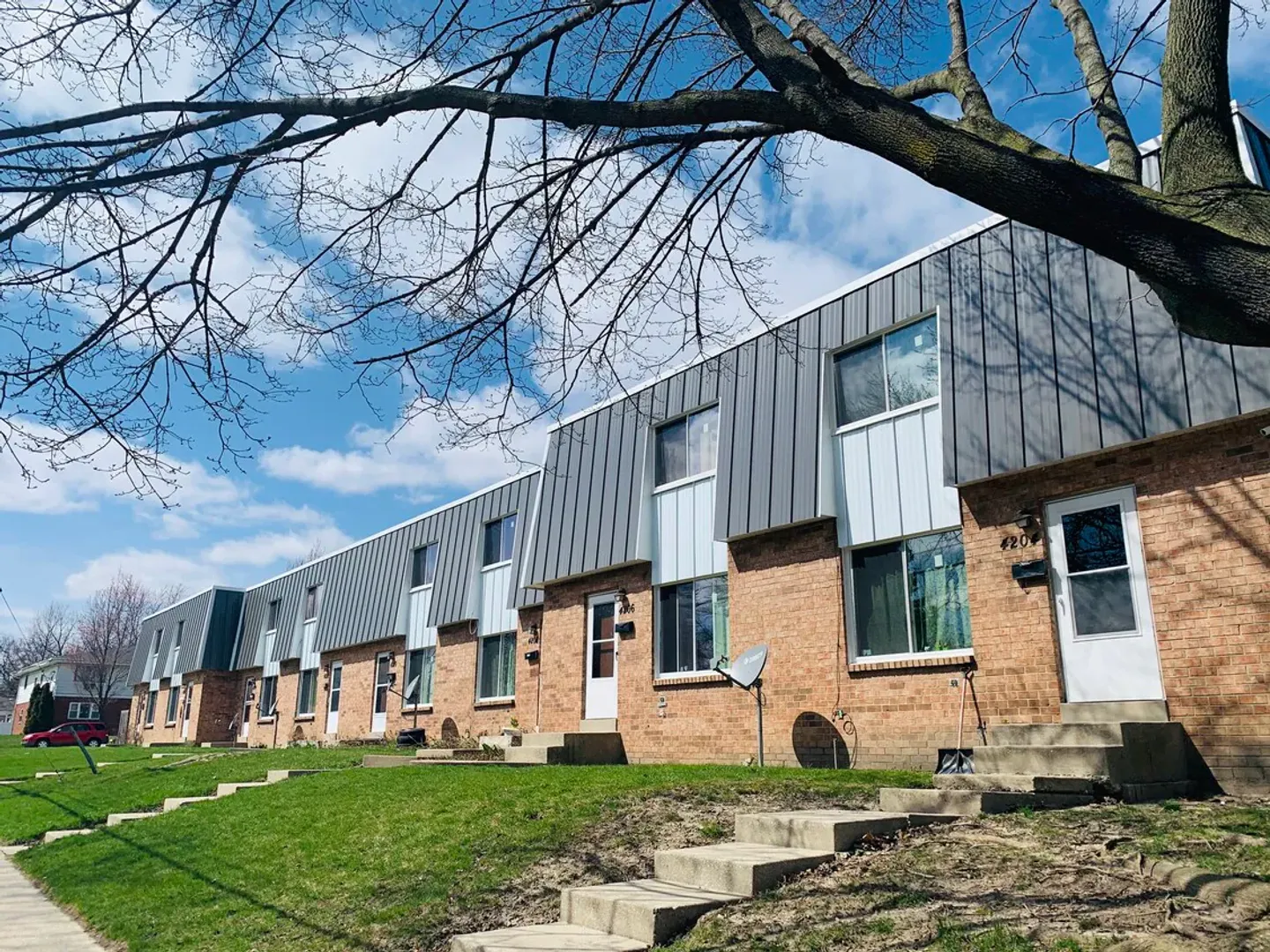 Kenosha Apartment: 5217-5231 43rd Ave. , 5218-5232 42nd Ave., 4204-4218 53rd Street