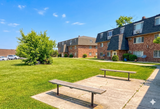 Newly Renovated 2 bedroom 1 bathroom unit!