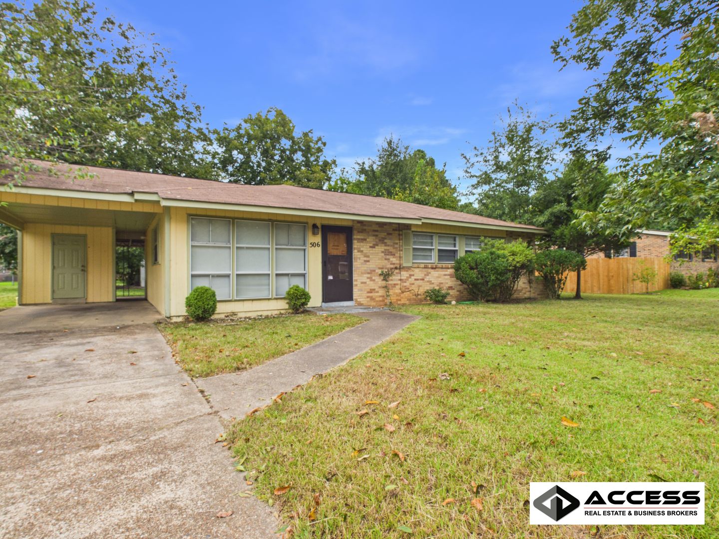 Decatur House: 506 Ewell St SW