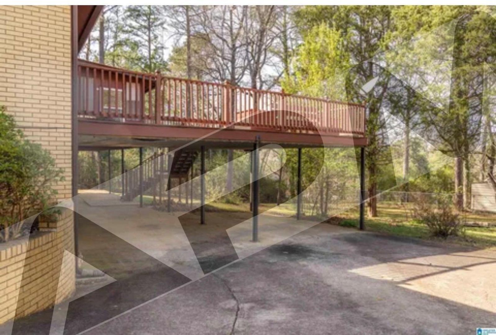 525 Stoney Brook Dr SW 2 of 12