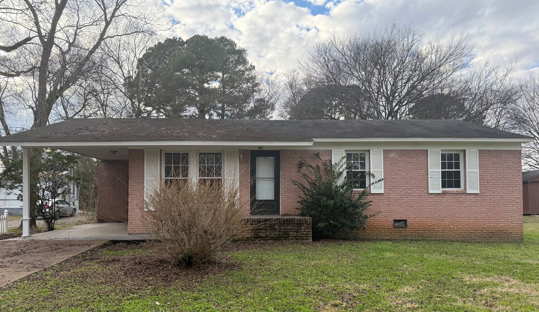 Town Creek House: 465 Meredith St