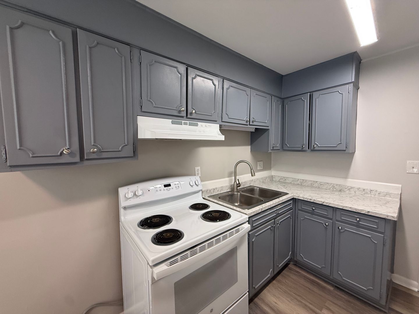 Athens Apartment: 206 Cloverleaf Dr