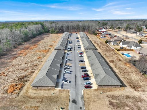 2/2 Apartment - Killen, AL