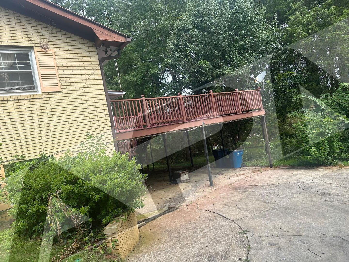 525 Stoney Brook Dr SW 4 of 12