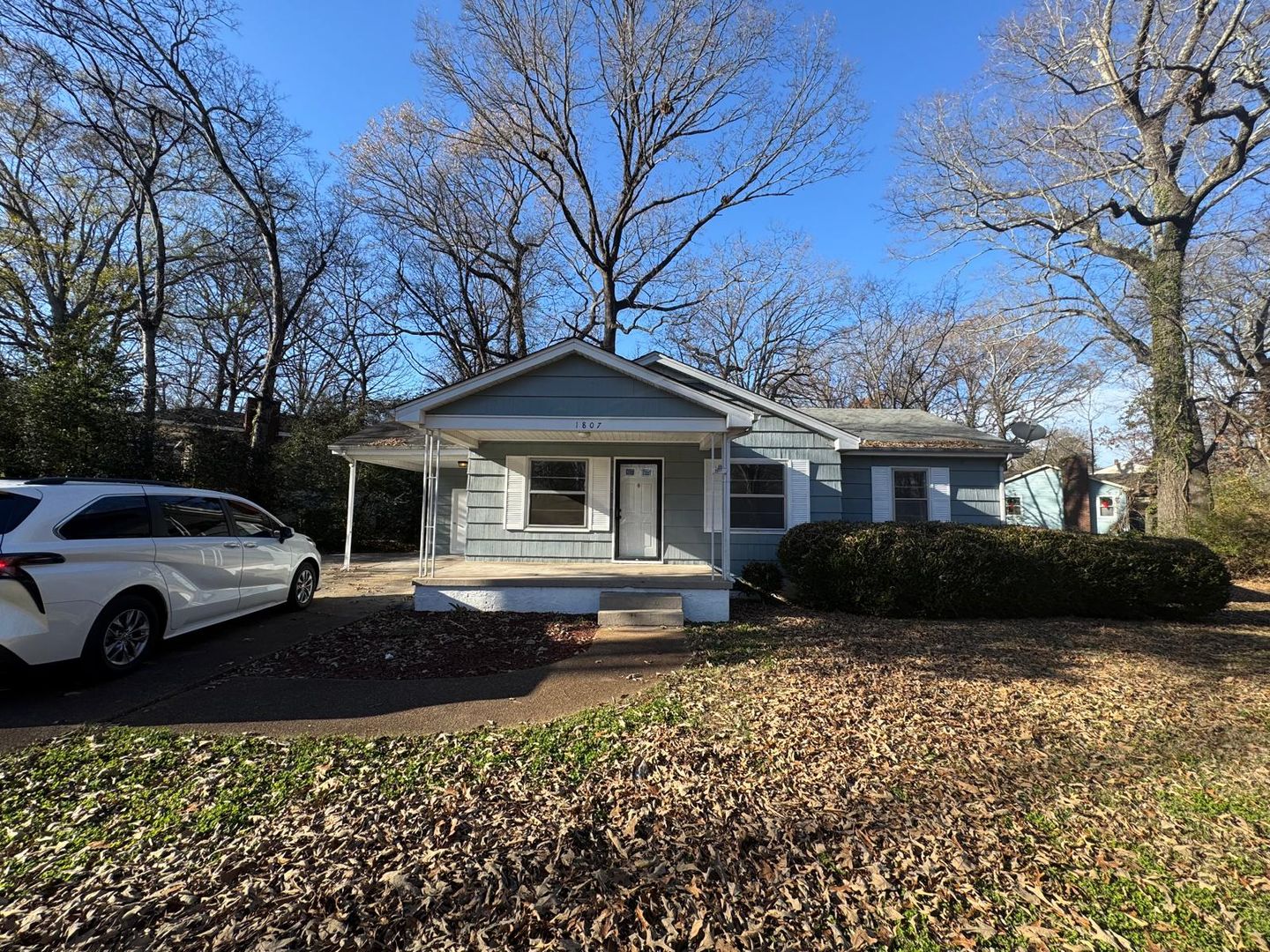 Florence House: 1087 Hickory Ave