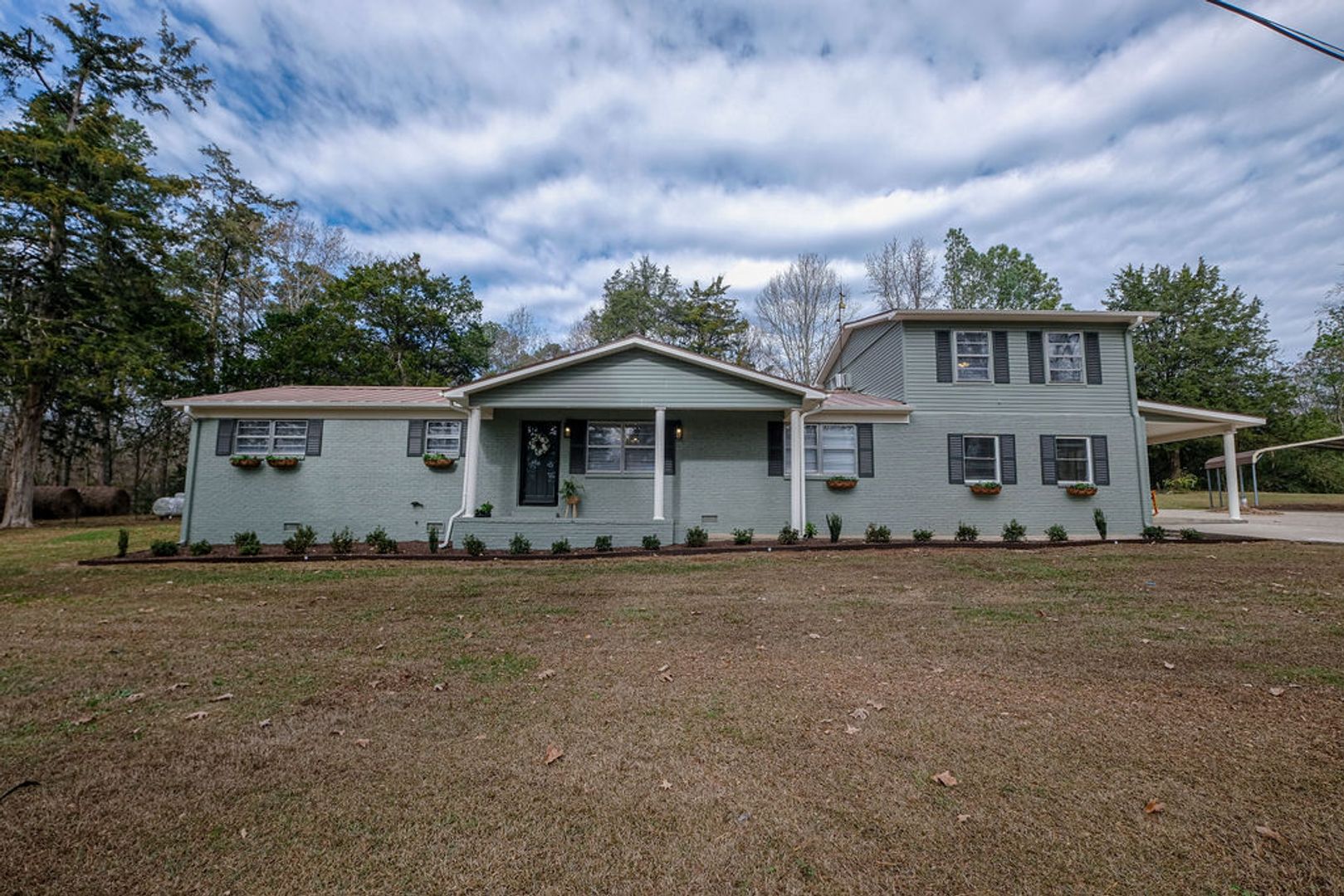 Decatur House: 3185 George Russell Rd
