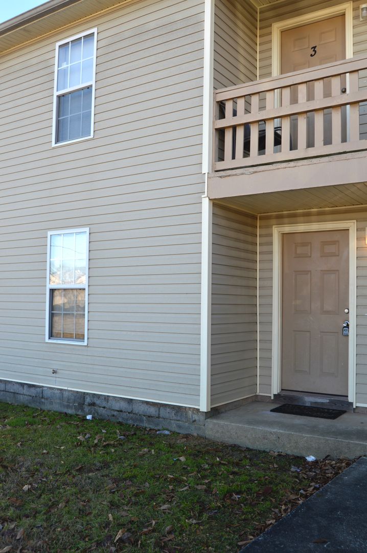 Decatur Apartment: 1603 Glenn St