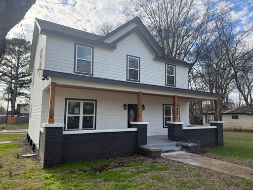 4 Bedroom 2.5 Bathroom Home Available