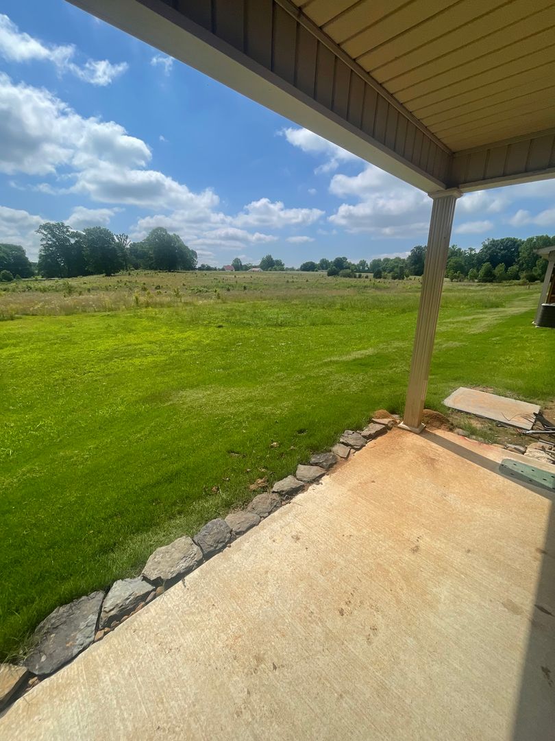 Rogersville Apartment: 400 Star Hill Place