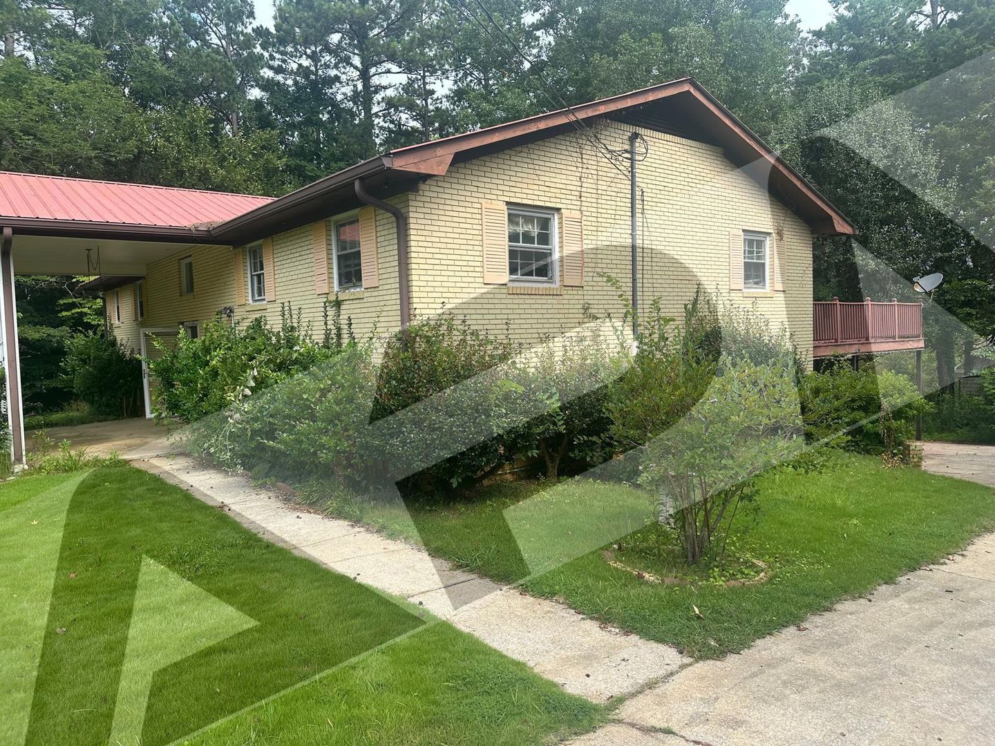 525 Stoney Brook Dr SW 5 of 12