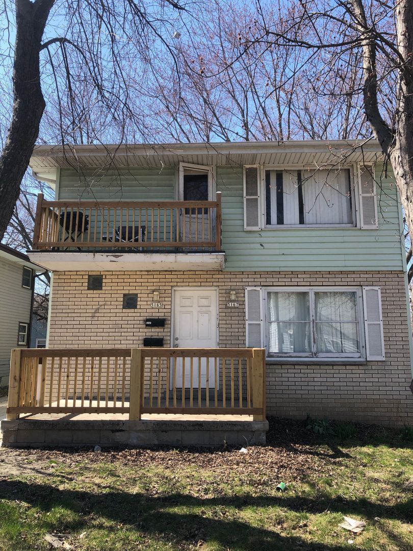 Milwaukee Apartment: 5165-5167 N 45th St
