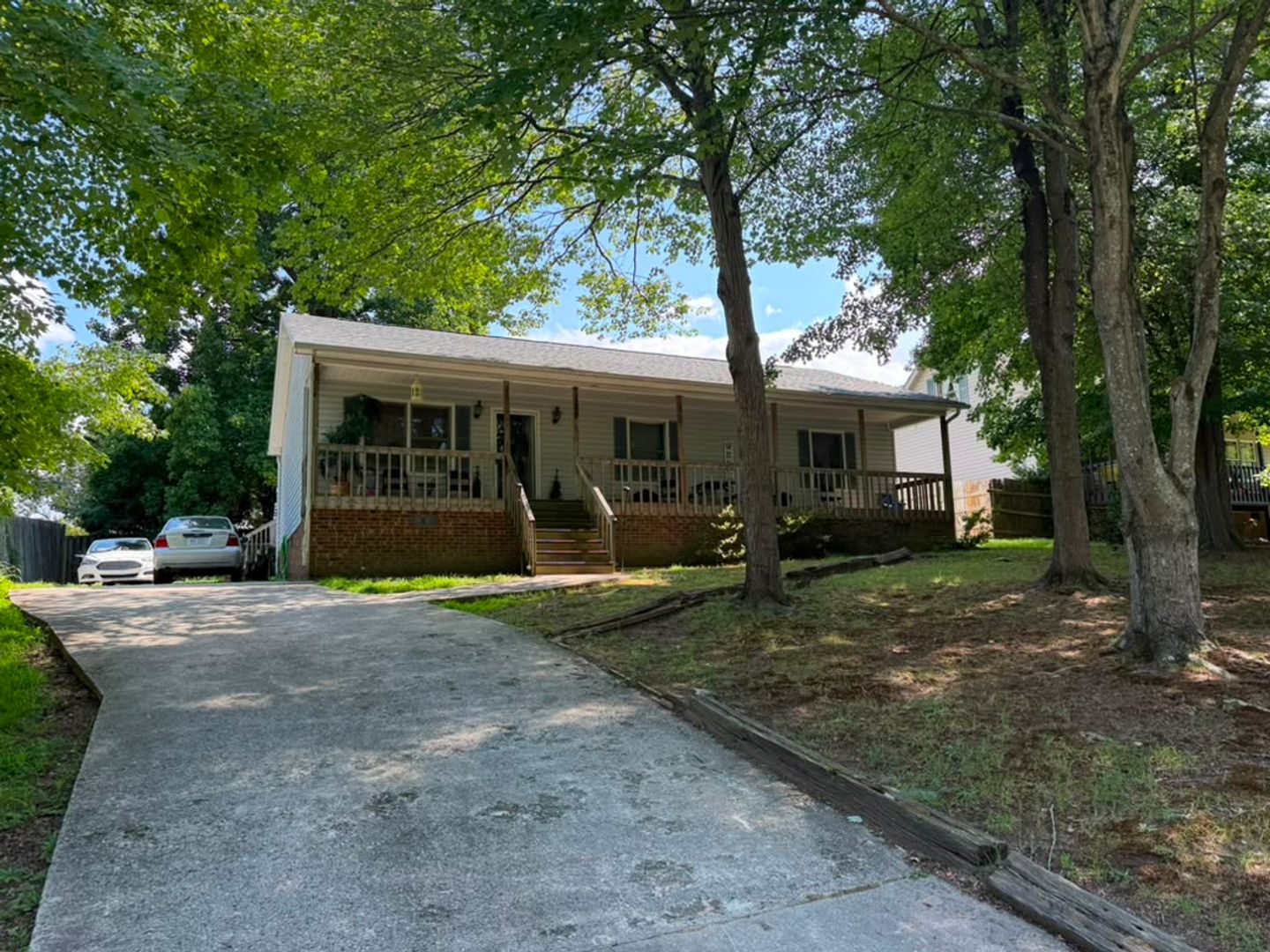 Thomasville House: 109 Lanford Dr