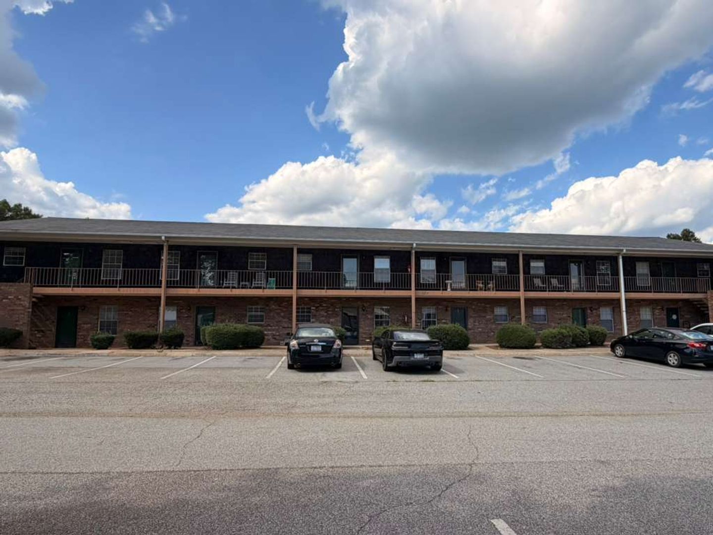 Kernersville Apartment: 317 Pineview Dr.