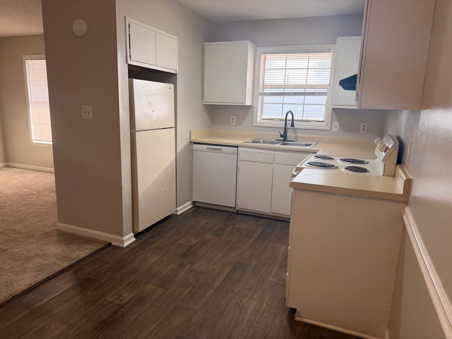 Kernersville Apartment: 317 Pineview Dr.